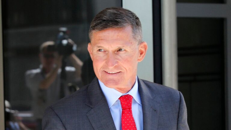 Michael Flynn Spreads Bizarre Conspiracy Theory About Vaccines In Salad Dressing | HuffPost