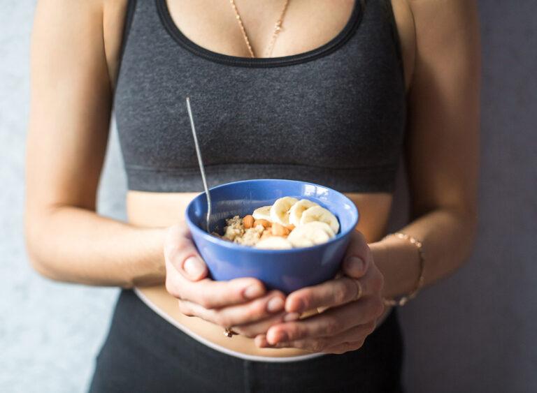 5 Best Oatmeal Recipes to Shrink Belly Fat, Say Dietitians — Eat This Not That